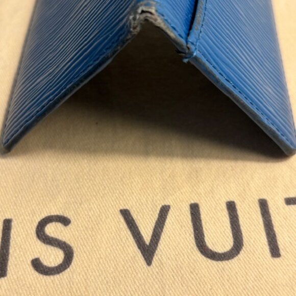 🌟LOUIS VUITTON EPI LEATHER CARDHOLDER-VINTAGE-BLUE - Picture 7 of 8